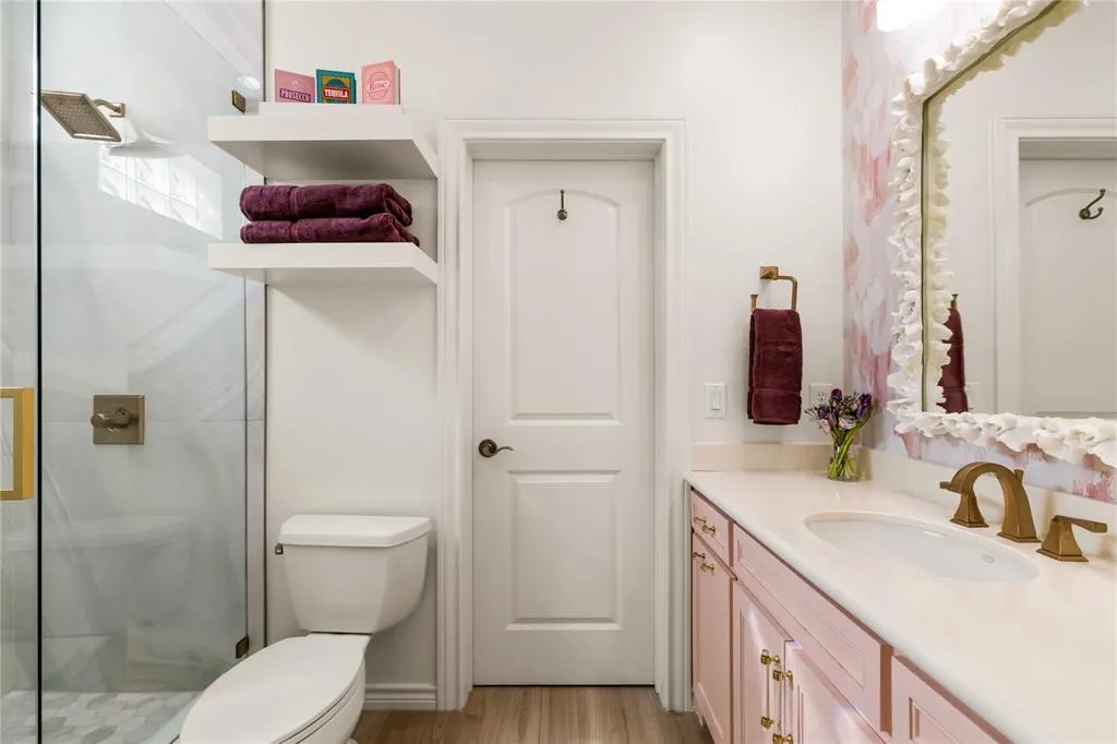 6301 Shady Oaks Drive