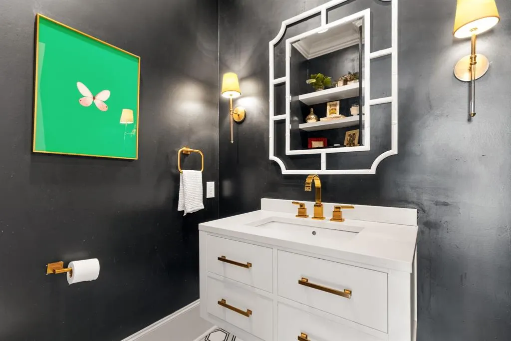 6301 Shady Oaks Drive