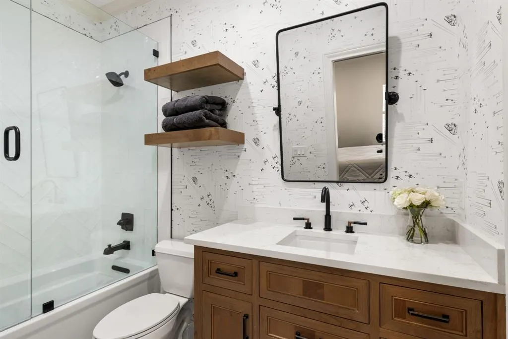 6301 Shady Oaks Drive