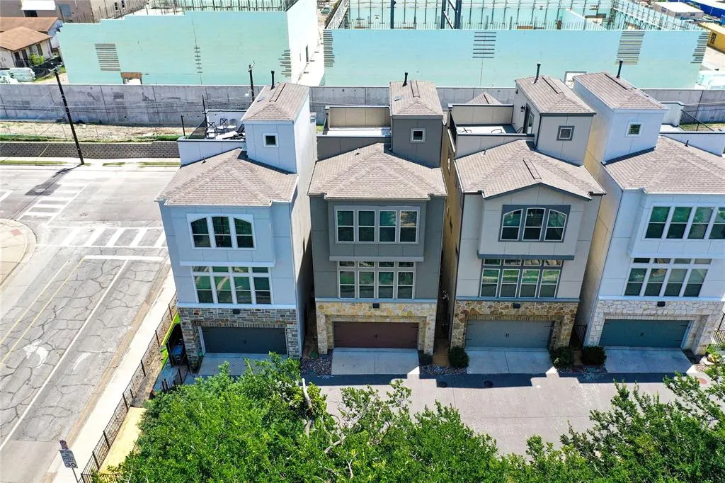 750 High Garden Place