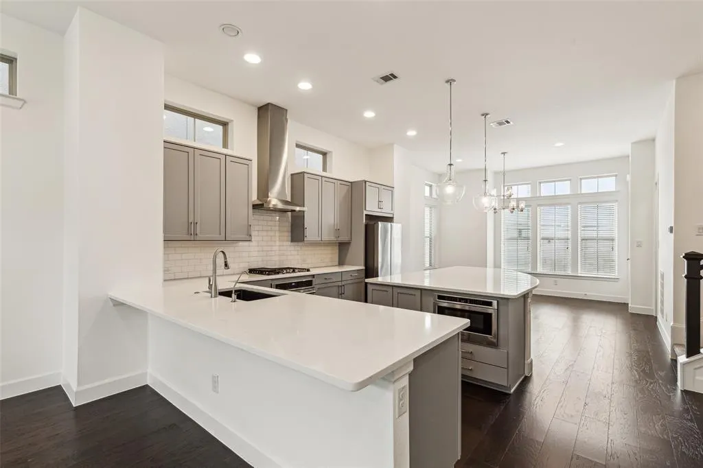 750 High Garden Place