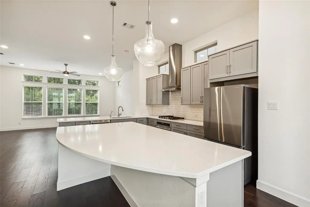 750 High Garden Place