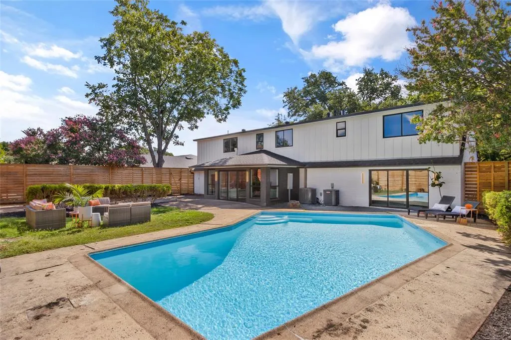 11115 Scotsmeadow Drive