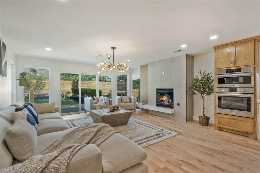 11115 Scotsmeadow Drive