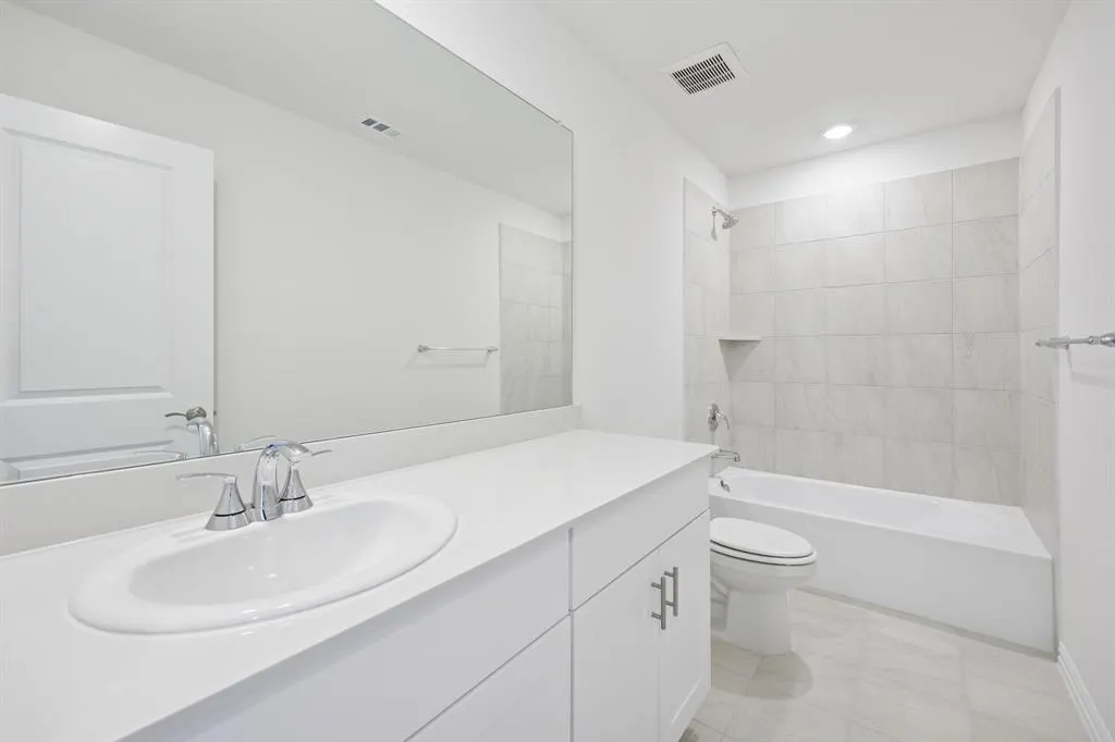 507 Midnight Oak Drive