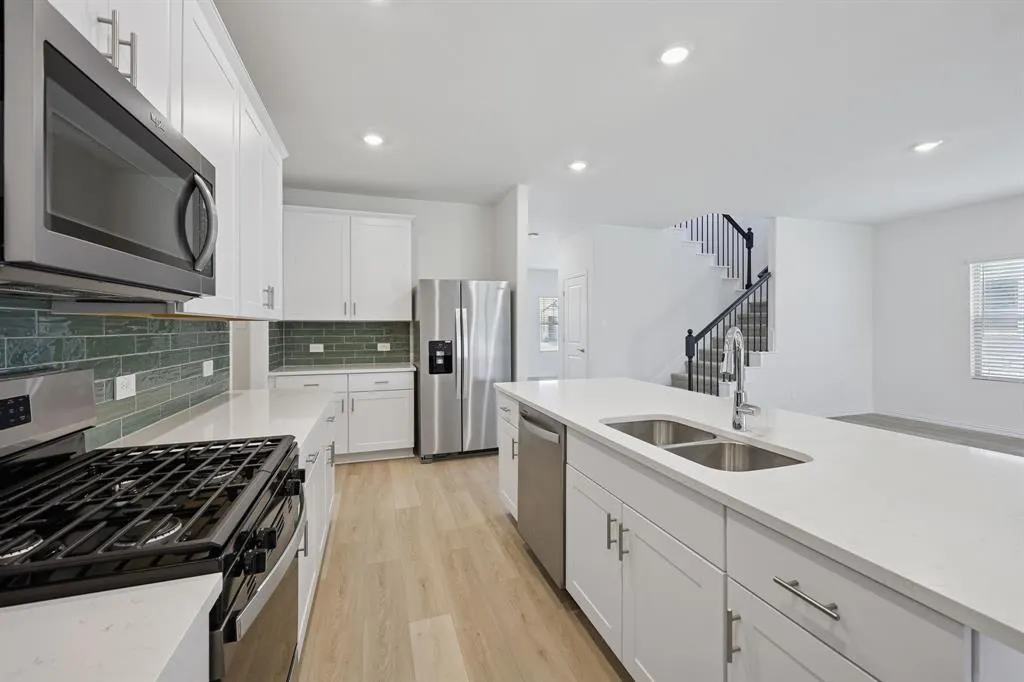 507 Midnight Oak Drive