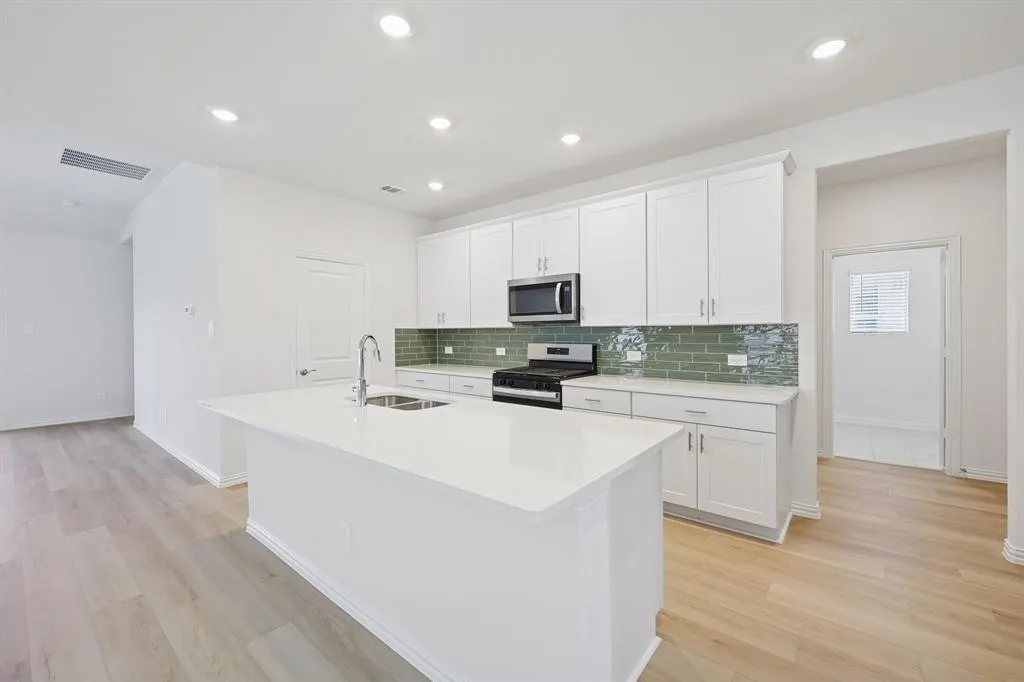 507 Midnight Oak Drive