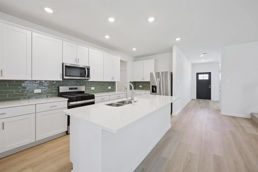 507 Midnight Oak Drive