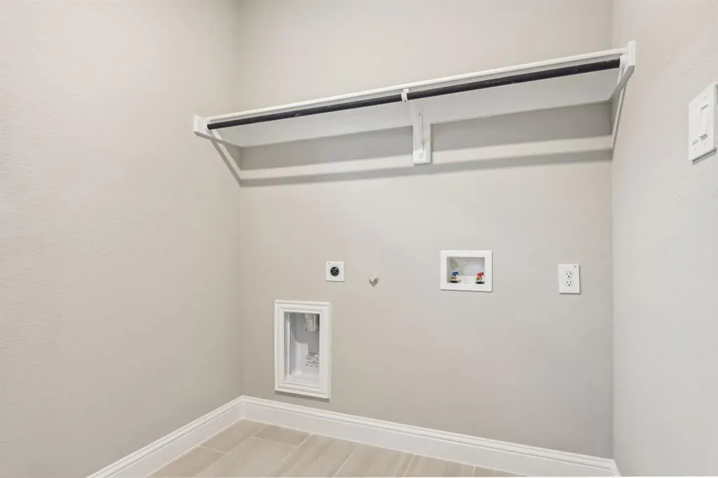 501 Midnight Oak Drive