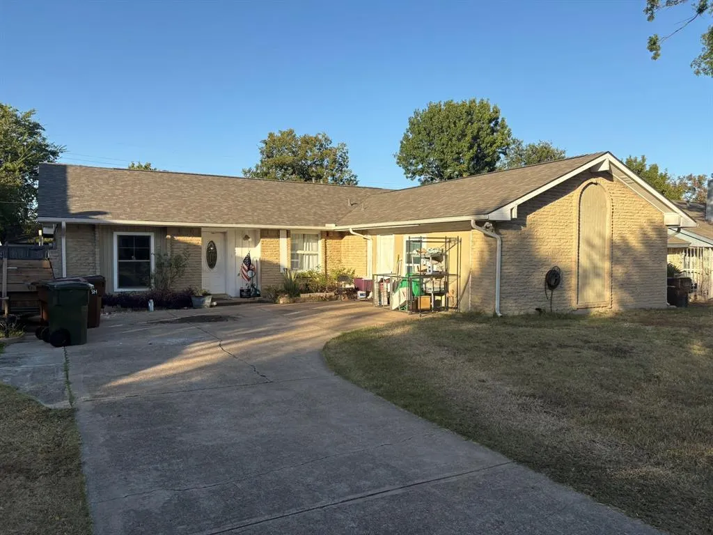 1501 Fairfield Drive