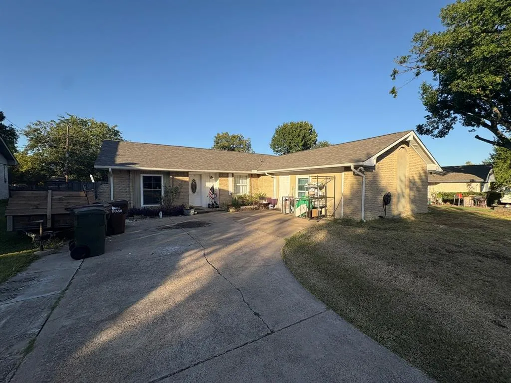 1501 Fairfield Drive