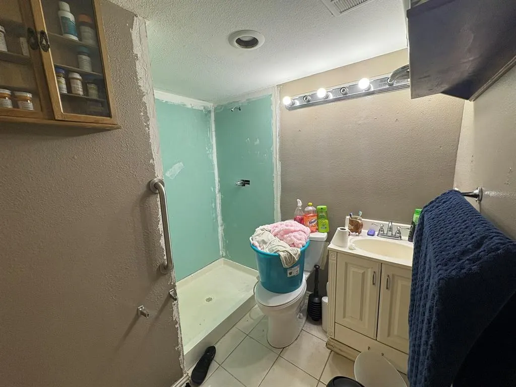 1501 Fairfield Drive