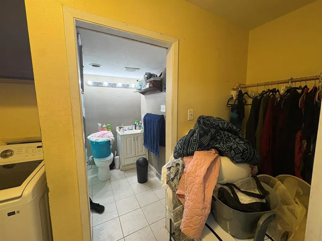 1501 Fairfield Drive