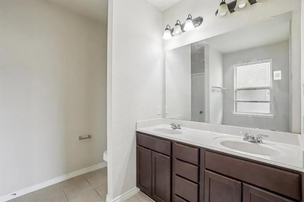 2408 Jill Creek Drive