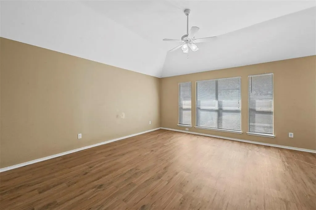 9229 Chesapeake Lane