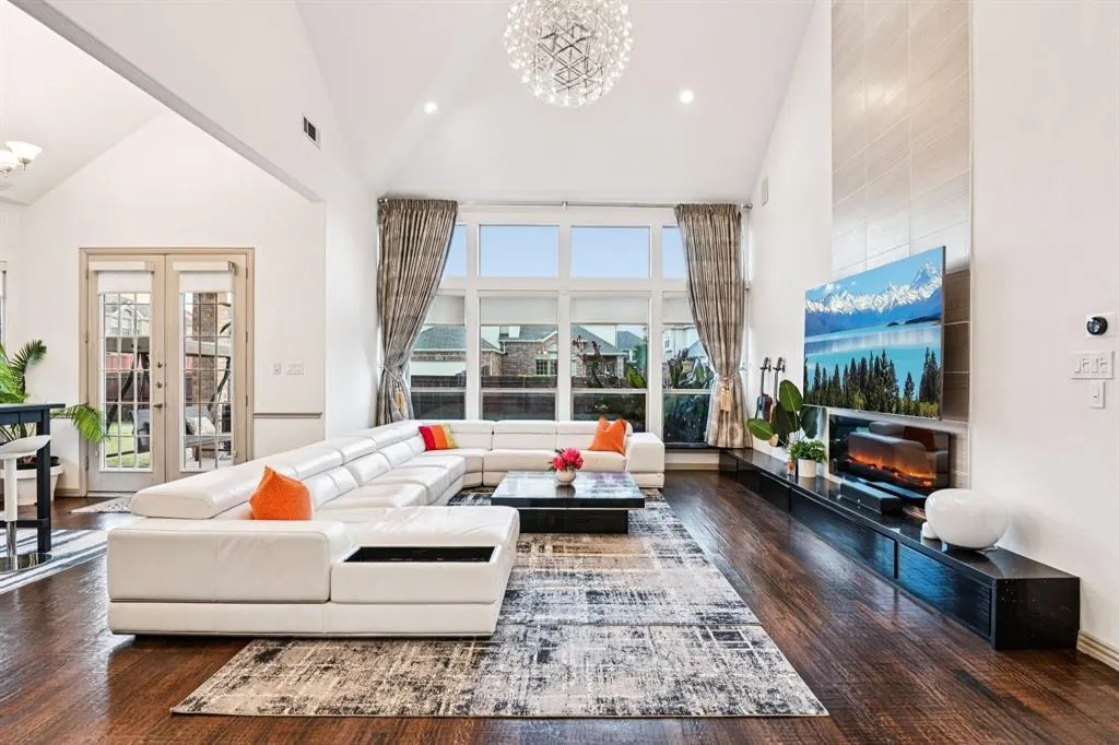 3383 High Shoals Drive