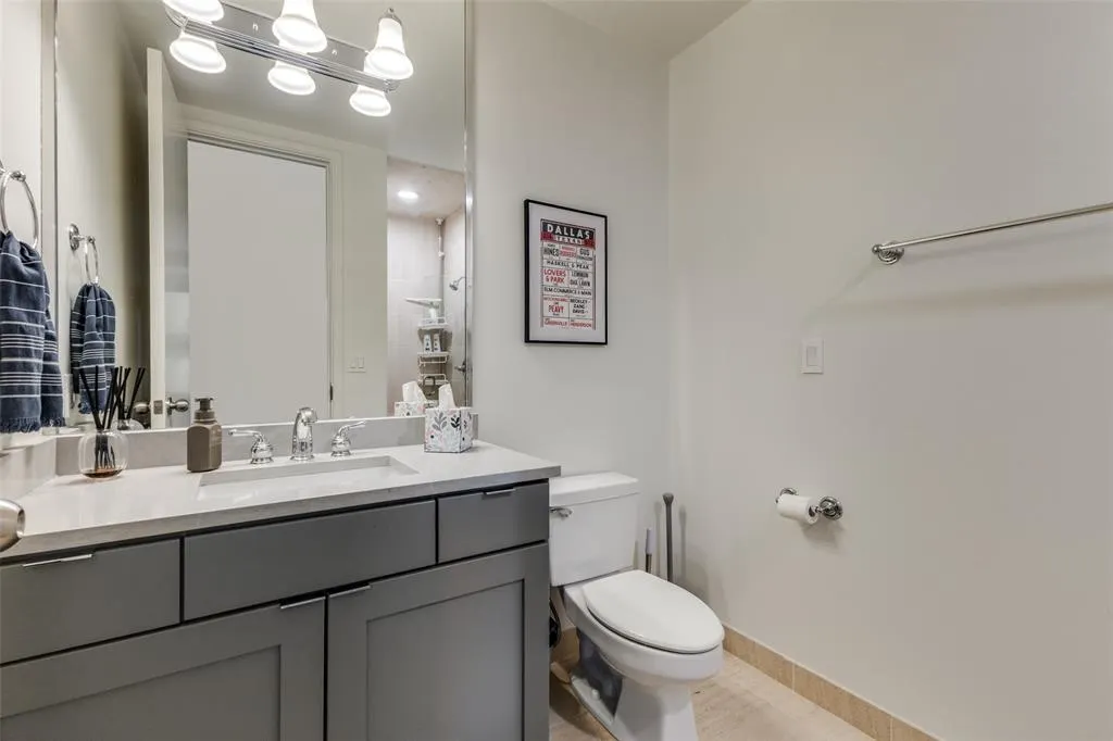 1505 Elm Street, #303