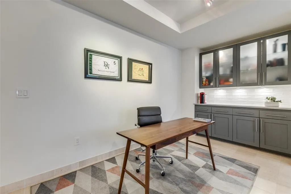 1505 Elm Street, #303