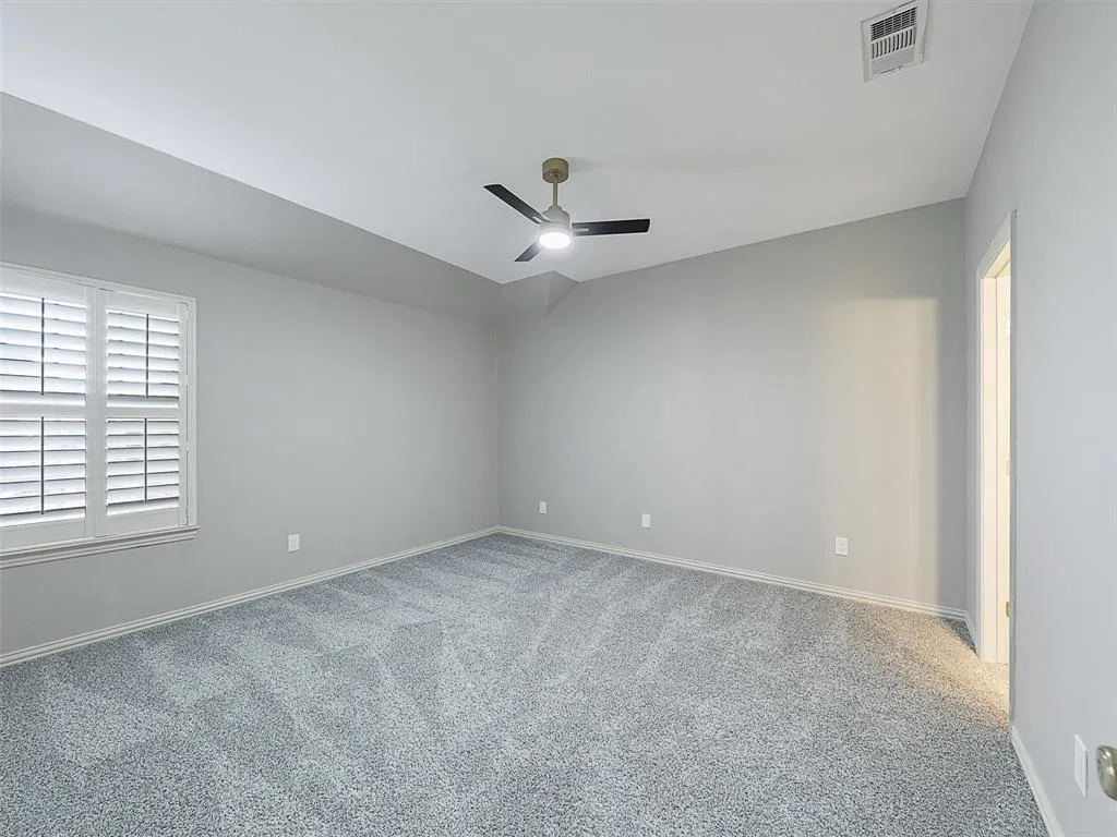 2673 April Sound Lane