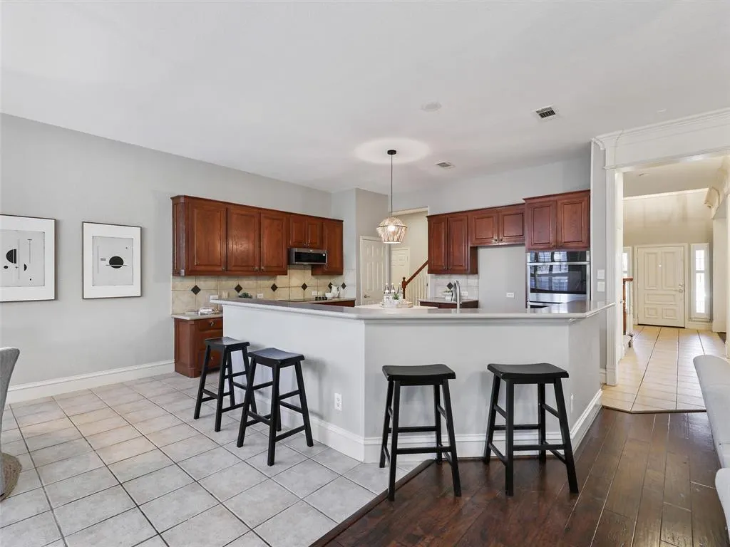 2673 April Sound Lane