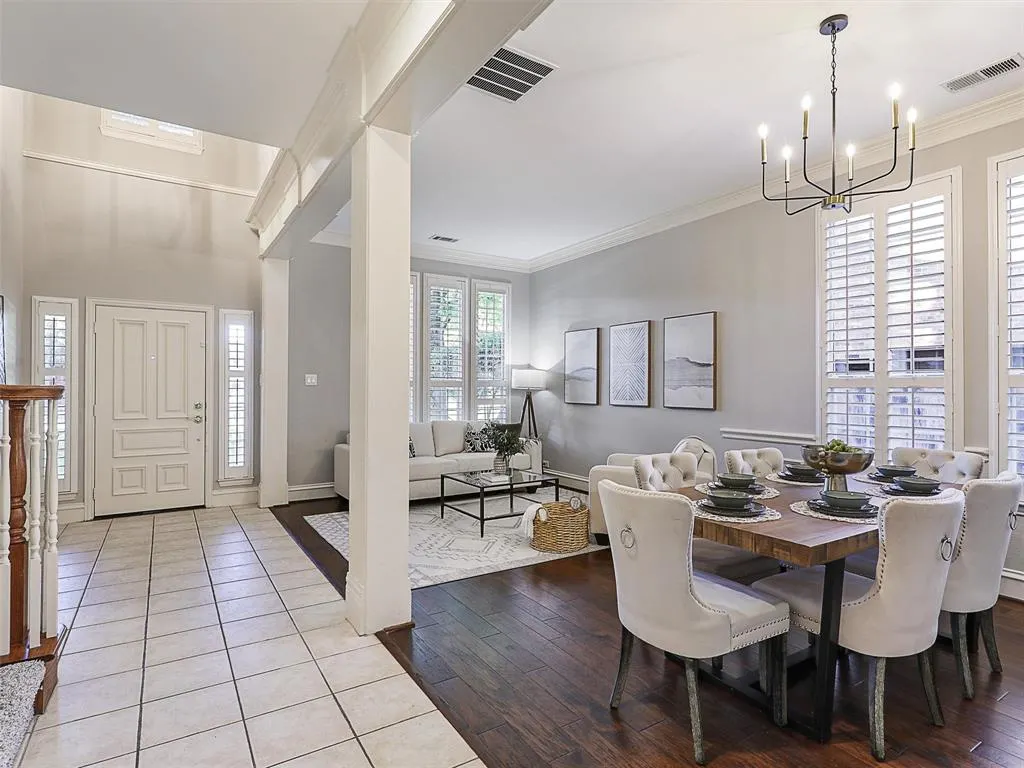 2673 April Sound Lane