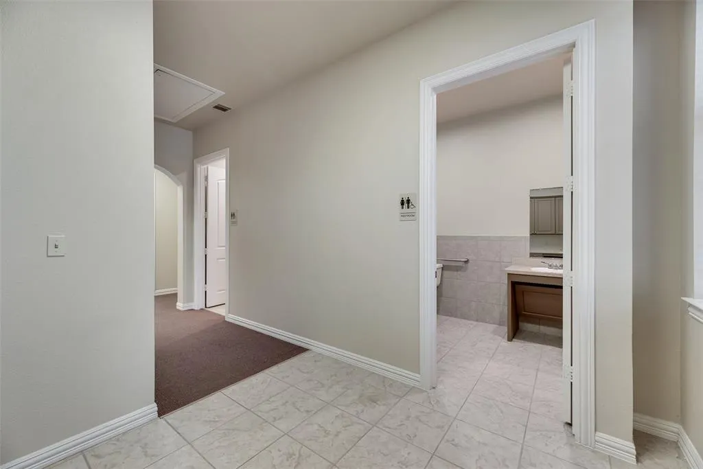 5052 Tennyson Parkway