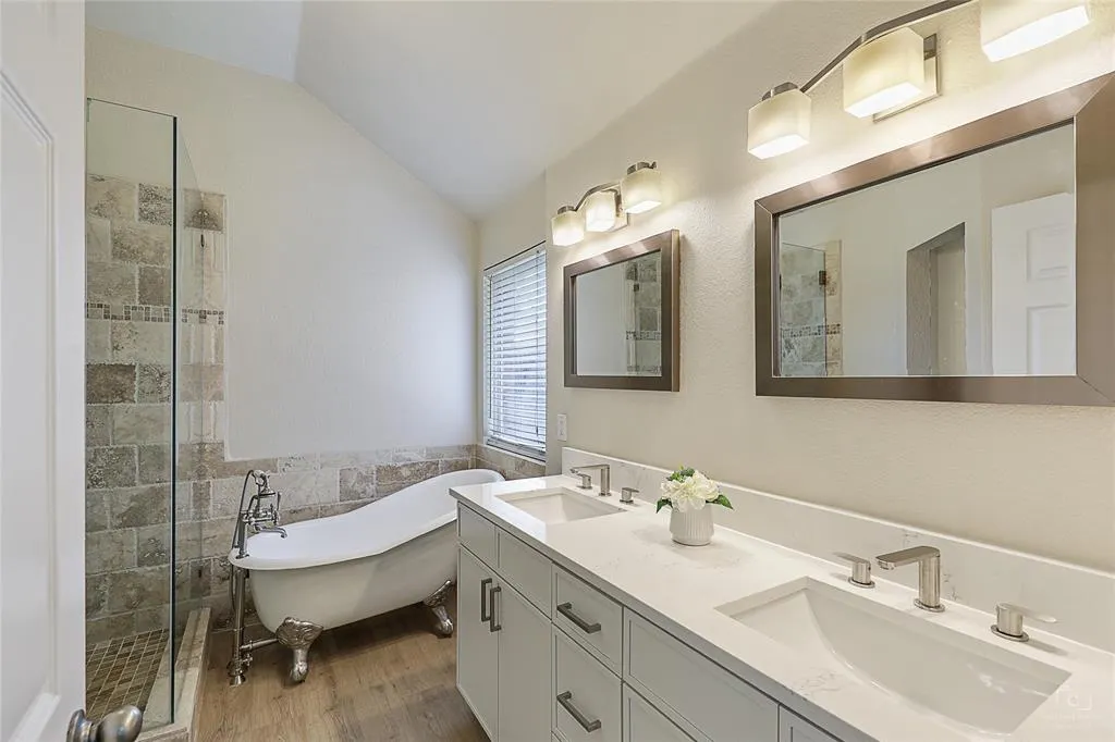 8609 Shakespeare Lane