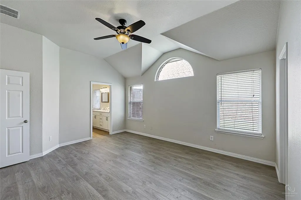 8609 Shakespeare Lane