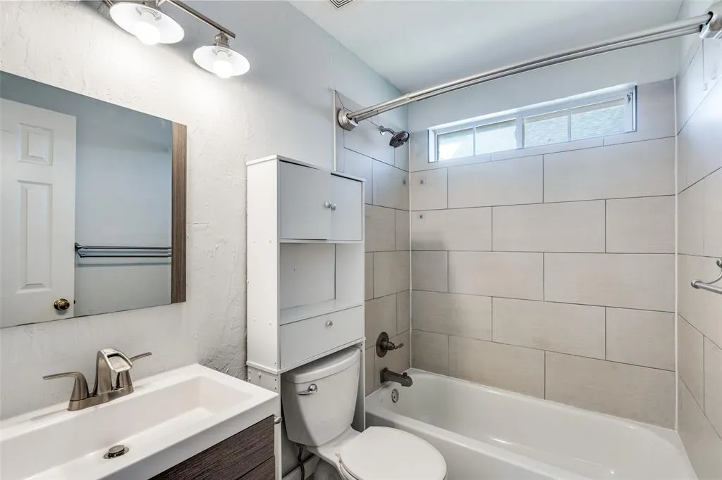 6613 Candlecreek Lane