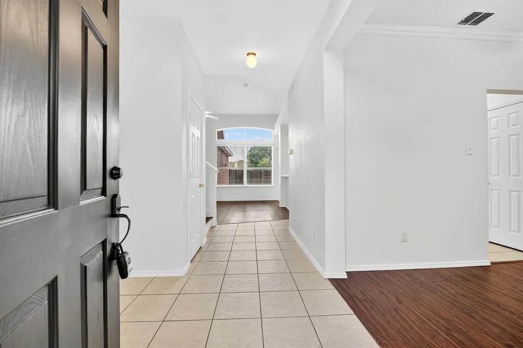 1006 Hidden Creek Drive