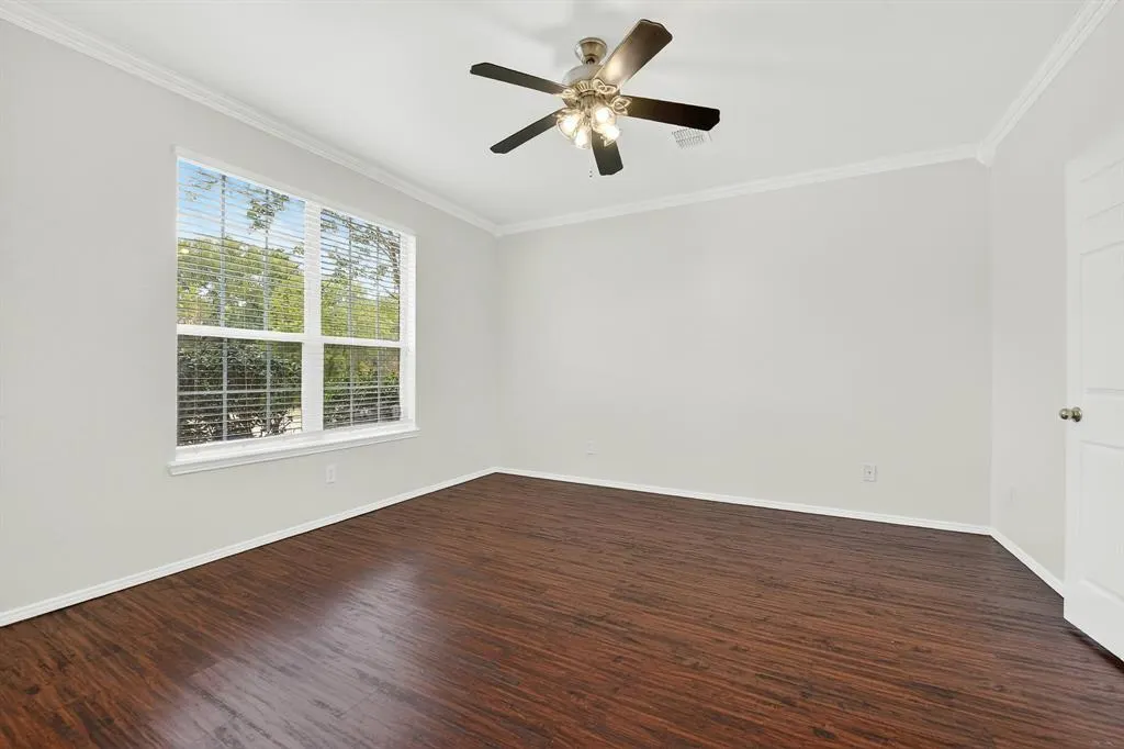 1006 Hidden Creek Drive