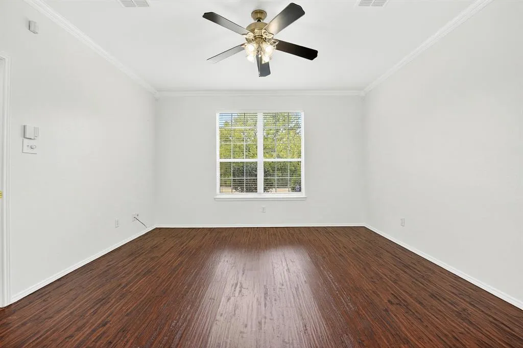 1006 Hidden Creek Drive