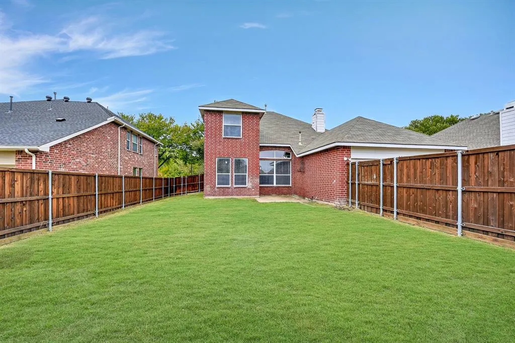 1006 Hidden Creek Drive