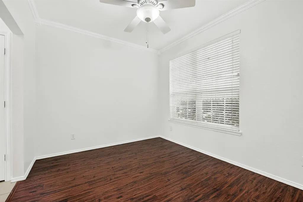 1006 Hidden Creek Drive