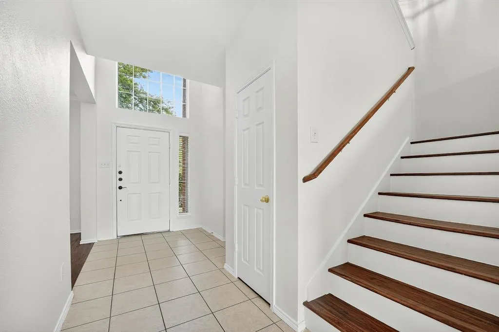 1006 Hidden Creek Drive