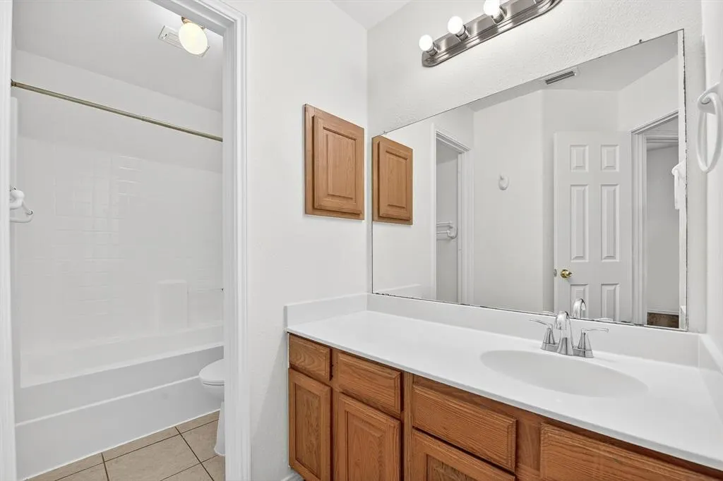 1006 Hidden Creek Drive