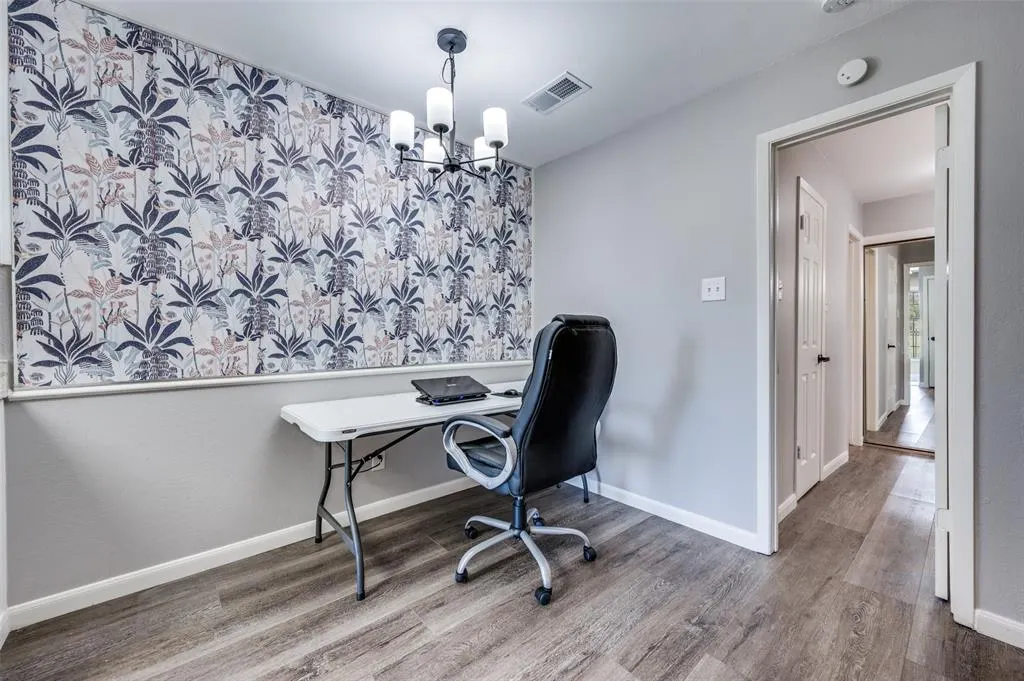 5981 Arapaho Road, #1003