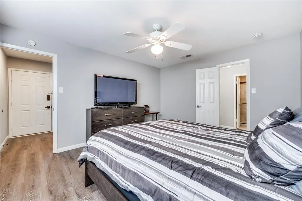 5981 Arapaho Road, #1003