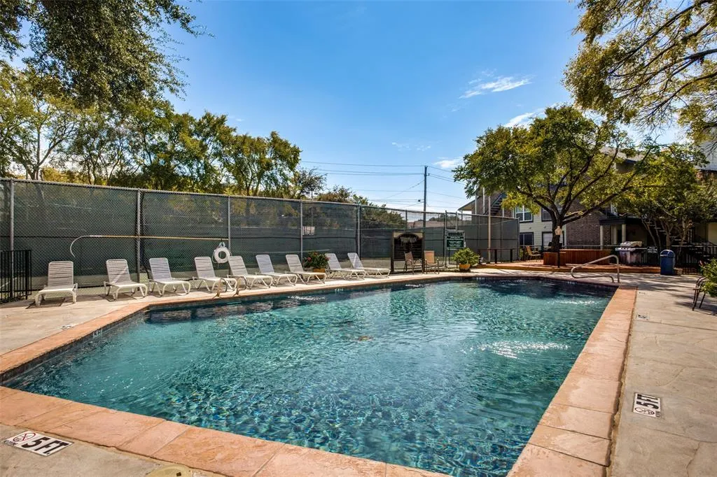 5981 Arapaho Road, #1003