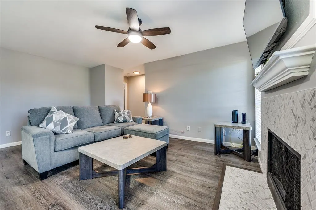 5981 Arapaho Road, #1003