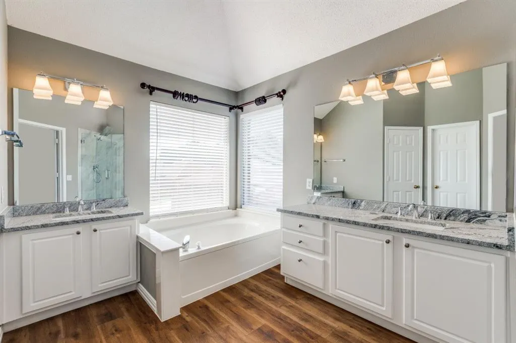 11331 Waterford Lane