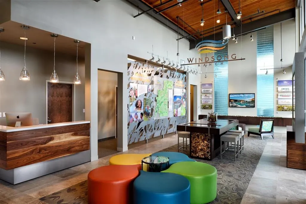 4211 N Berylline Lane