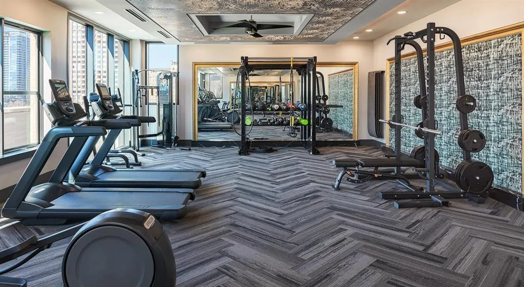 2620 Maple Avenue, #1202