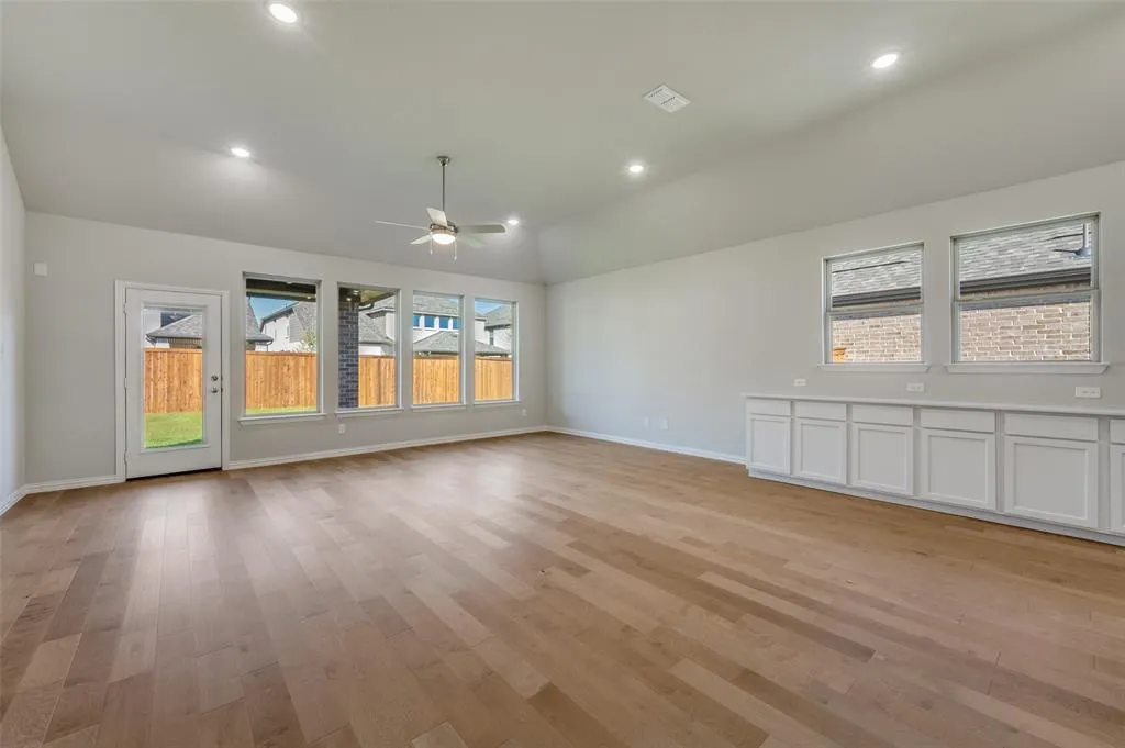 1312 Silver Grass Meadows