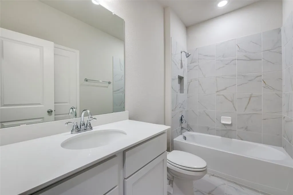 1312 Silver Grass Meadows