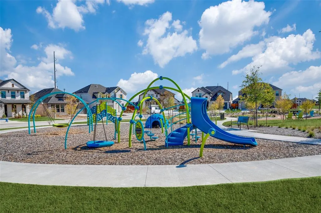 1312 Silver Grass Meadows