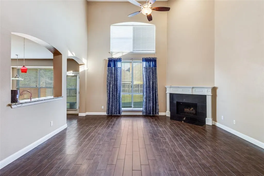 2832 Rosewood Boulevard