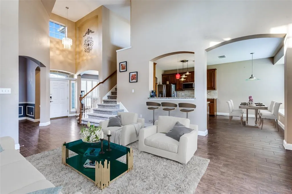 2832 Rosewood Boulevard