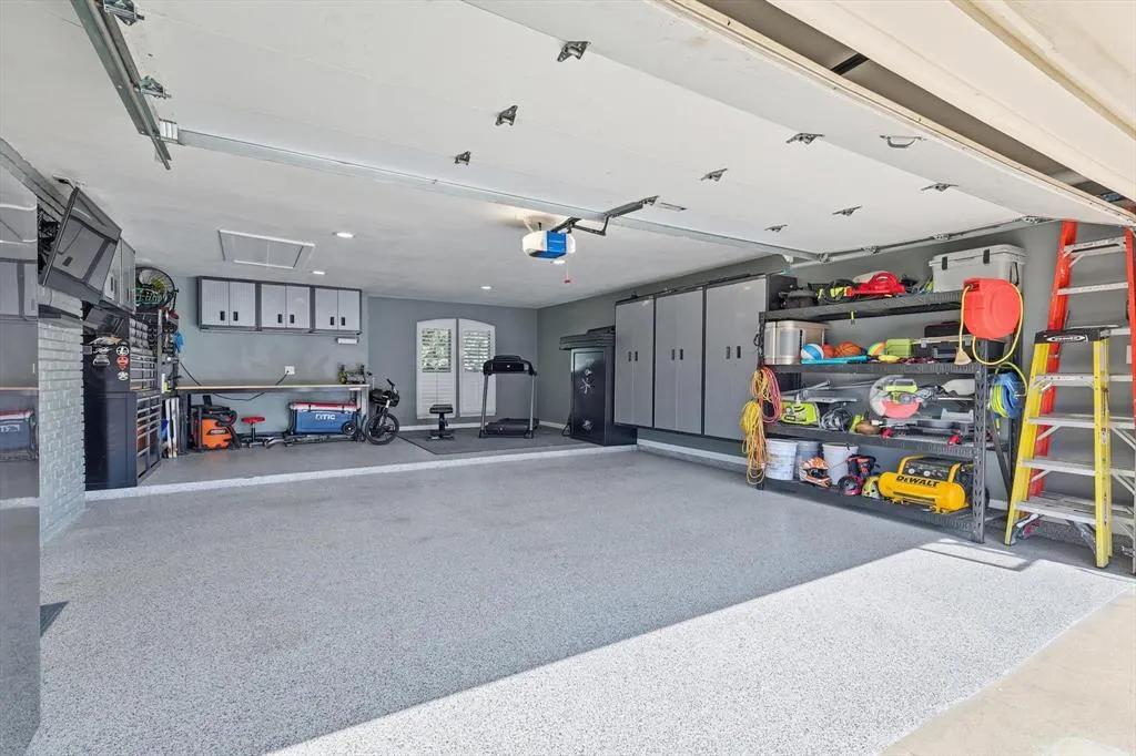 2812 Cobre Valle Lane