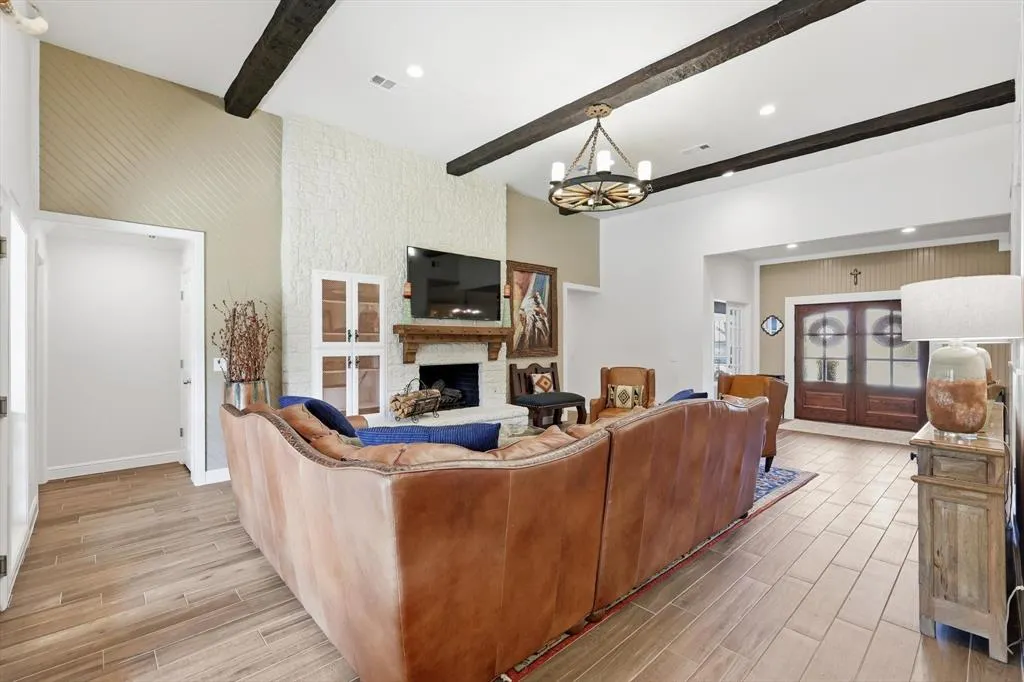 2812 Cobre Valle Lane